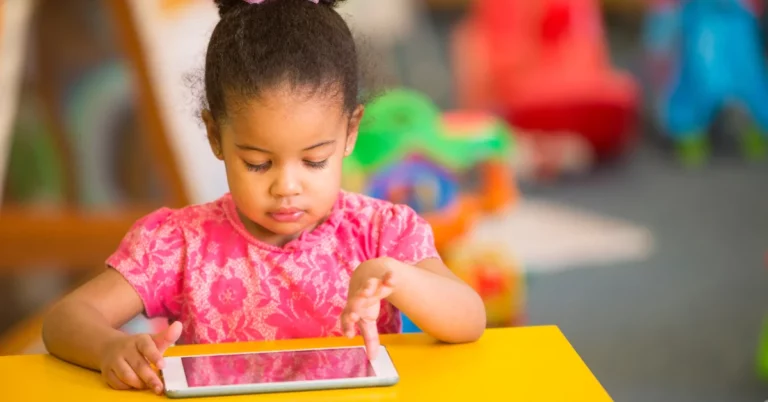 4 ways to increase the impact of digital tools for parents